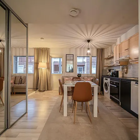 Lomavuokra A3, Central, Ski-in Ski-out Apartament Levi